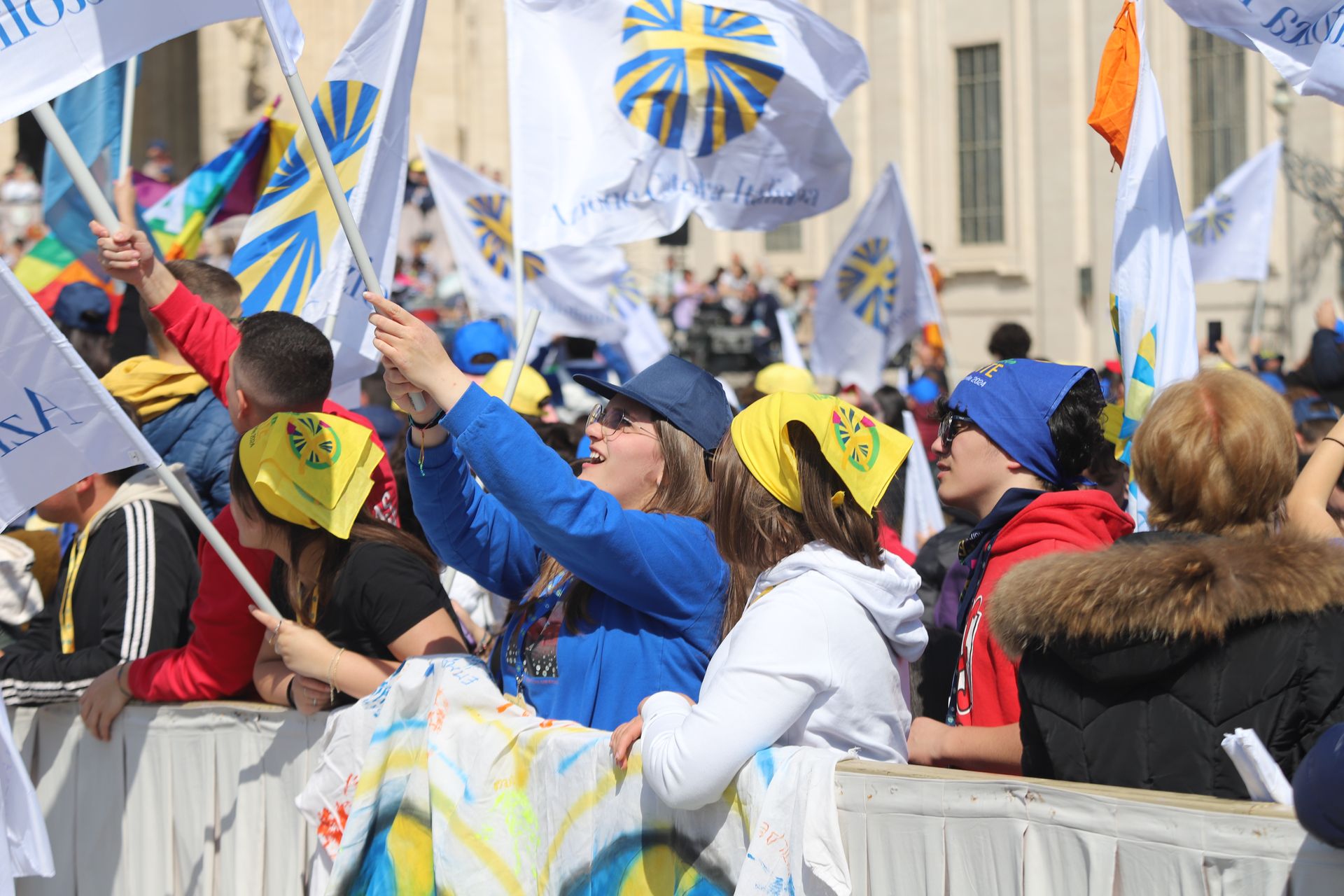 Il nostro “sì” nella festa dell’Adesione. Siamo artigiani di pace e di speranza