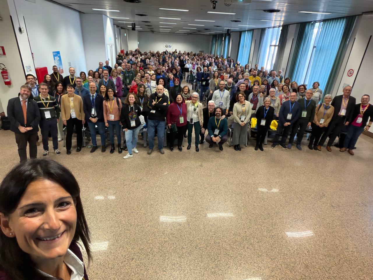 “Si può fare! Adulti con lo sguardo verso l’alto e le mani verso l’altro”