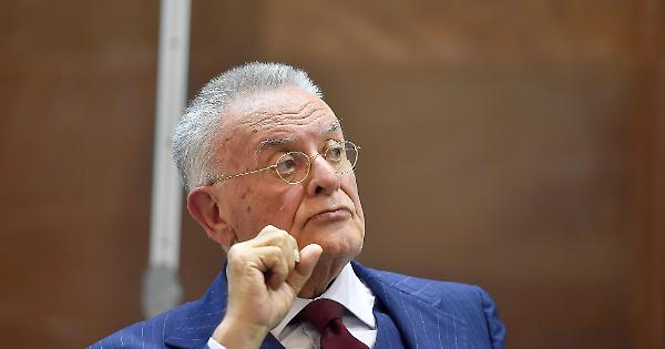 In ricordo del professor Casavola