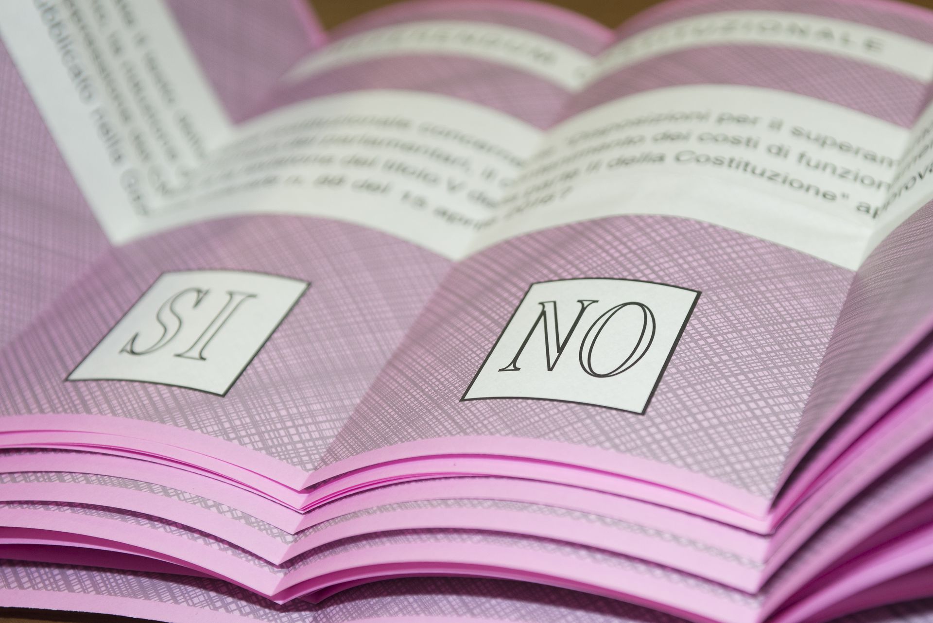 Il mondo cattolico in fermento. I sì e i no del voto di marzo