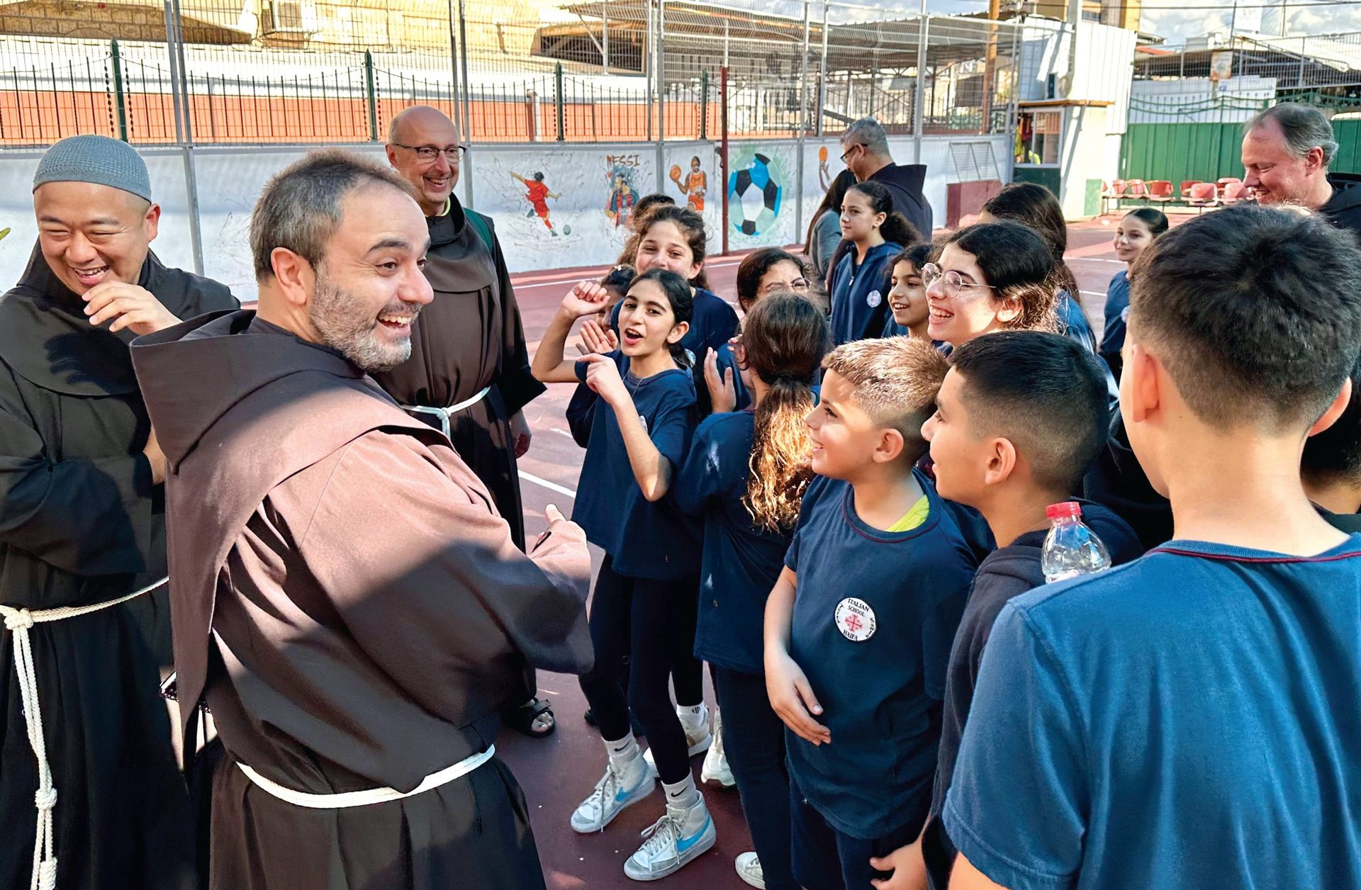 Stiamo con i giovani e le famiglie della Terra Santa